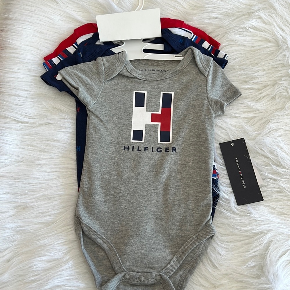 Tommy Hilfiger Infant Bodysuit 4pk